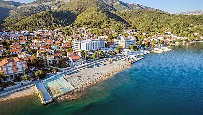 Carine Hotel Delfin