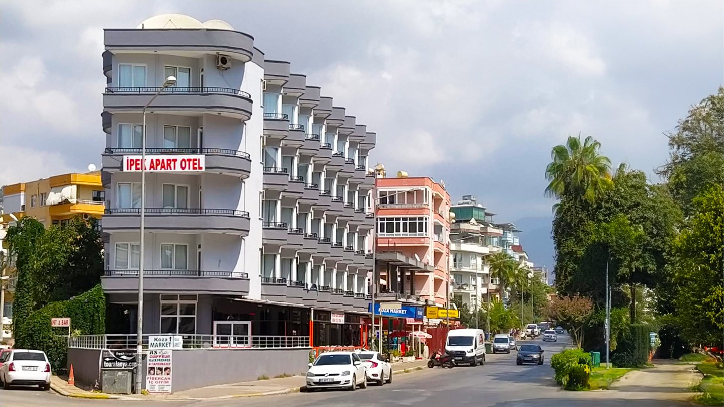 Ipek Apart