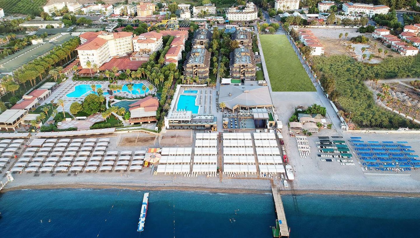 Sailor's Beach Club