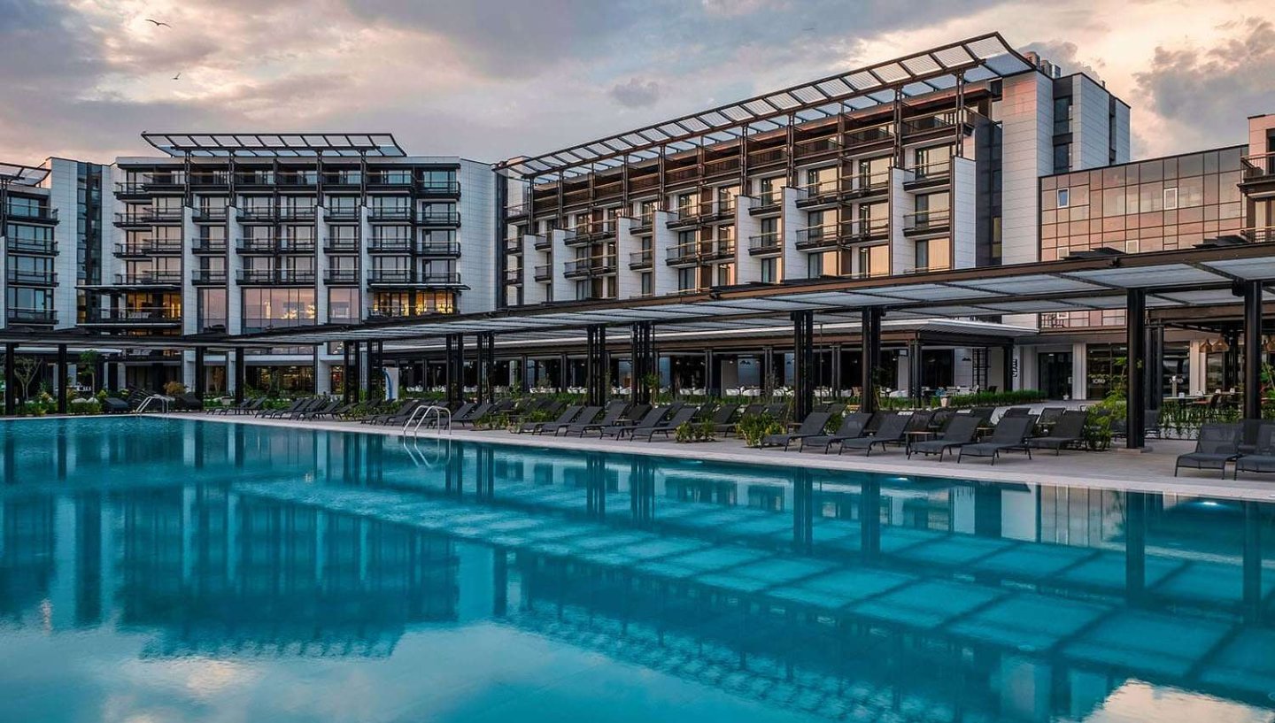 Voya Beach Resort