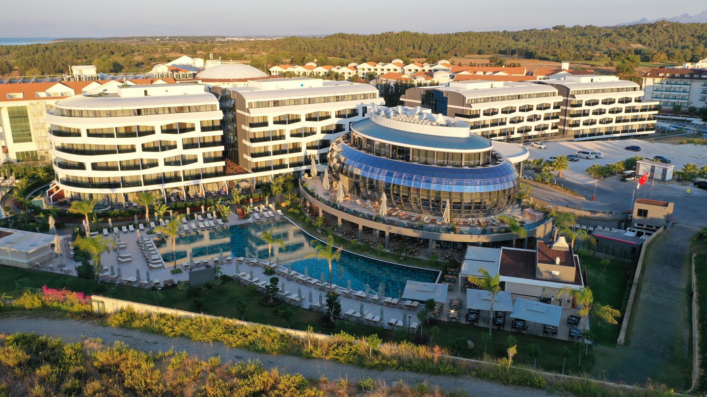 LIU Resorts