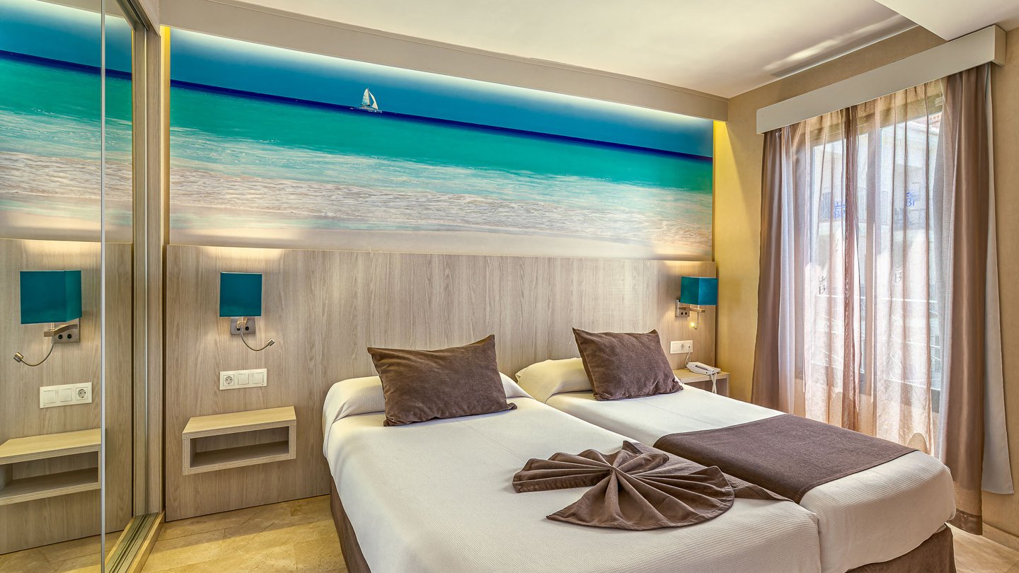 1 Bedroom Side Sea View