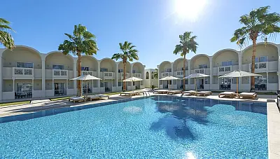 Reef Oasis Beach Resort