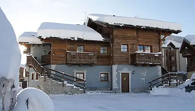 Living - Palu - Emma Apartments