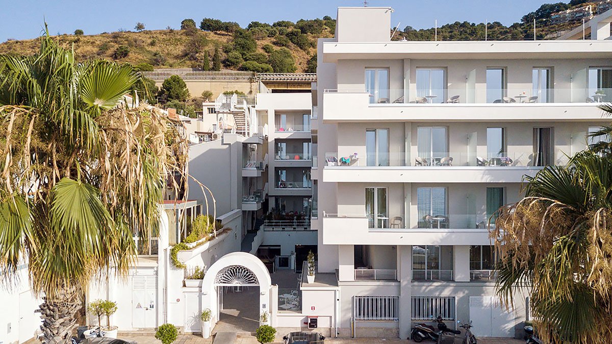 Albatros Beach Hotel